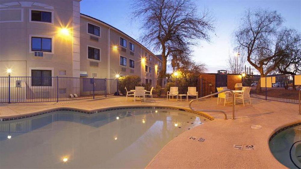Holiday Inn Express Tucson-Airport By Ihg Exterior foto