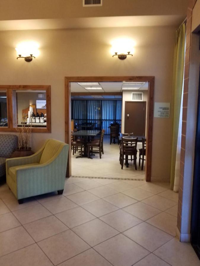 Holiday Inn Express Tucson-Airport By Ihg Exterior foto