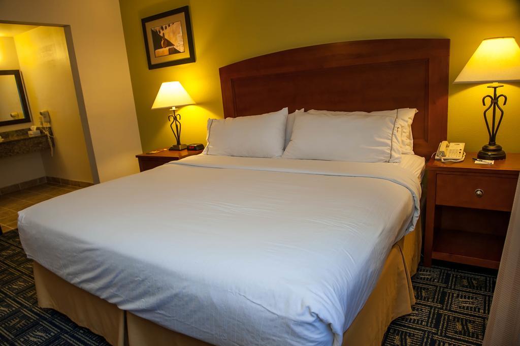 Holiday Inn Express Tucson-Airport By Ihg Exterior foto